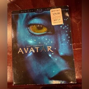 James Cameron’s Avatar Blu-ray + DVD Combo (Best Buy Exclusive)